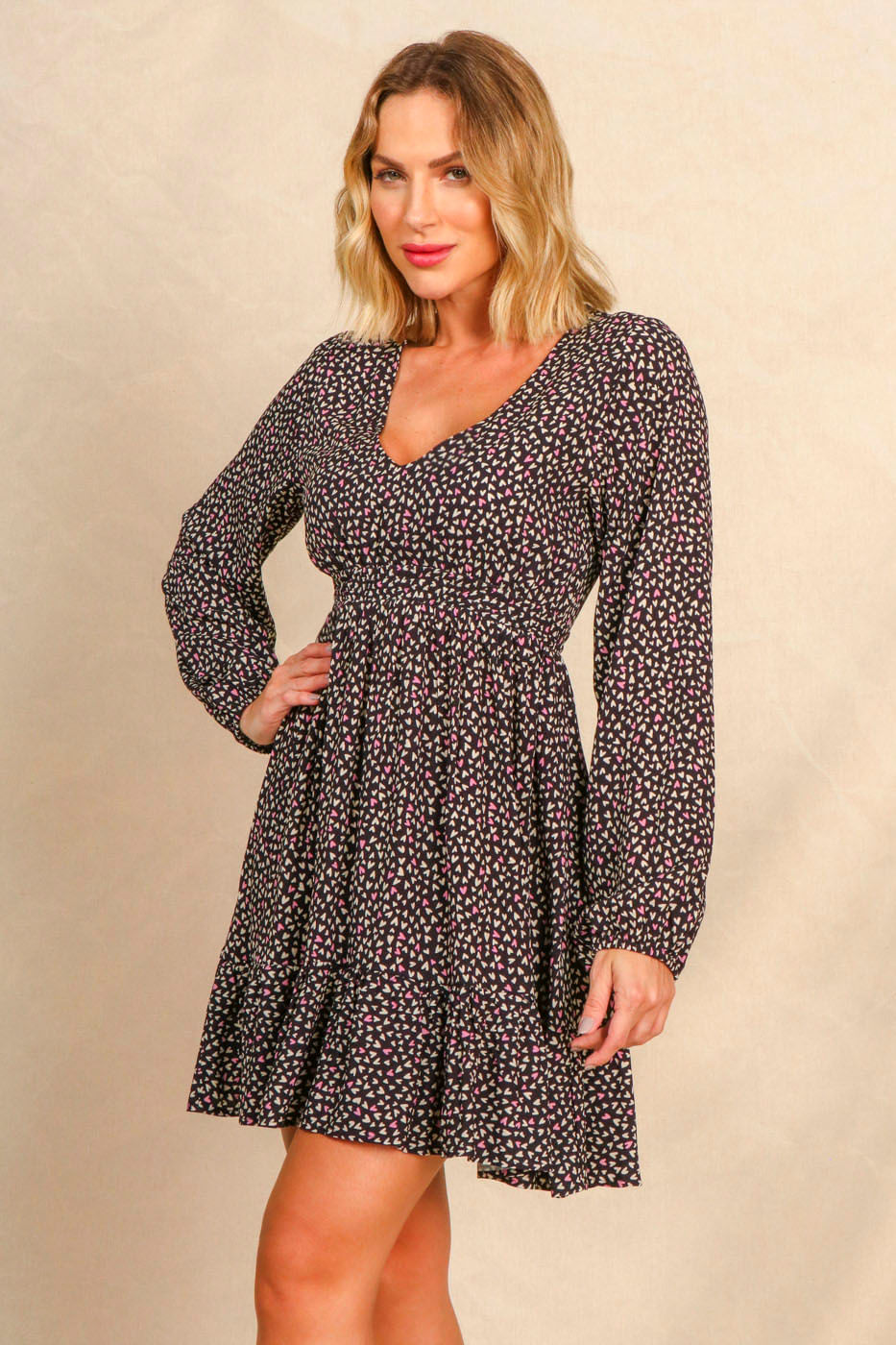 20246-VESTIDO-CURTO-PRETO-HEART_3