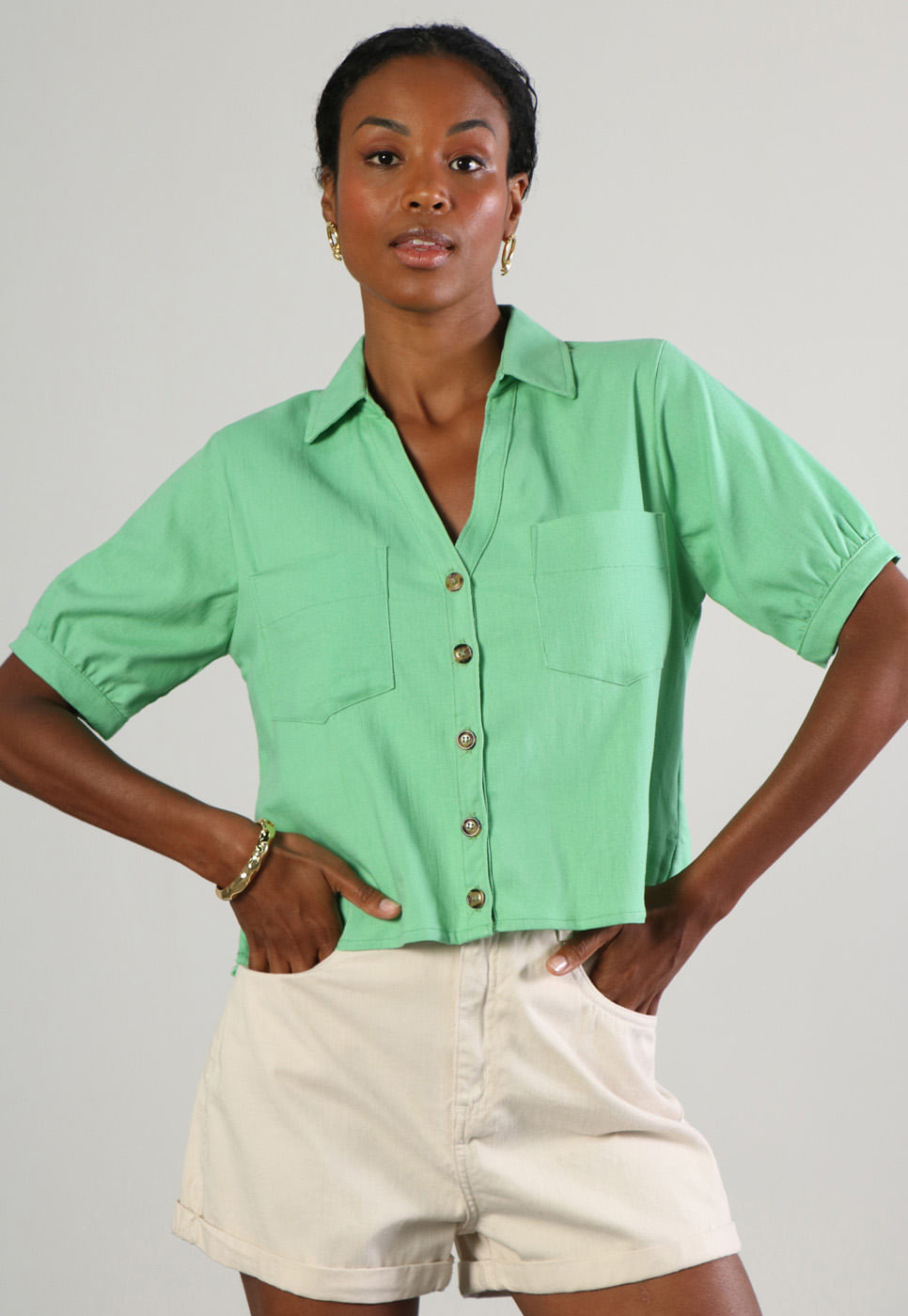 232011107A-CAMISA-CROPPED-MANGA-CURTA-EM-LINHO-VERDE_5