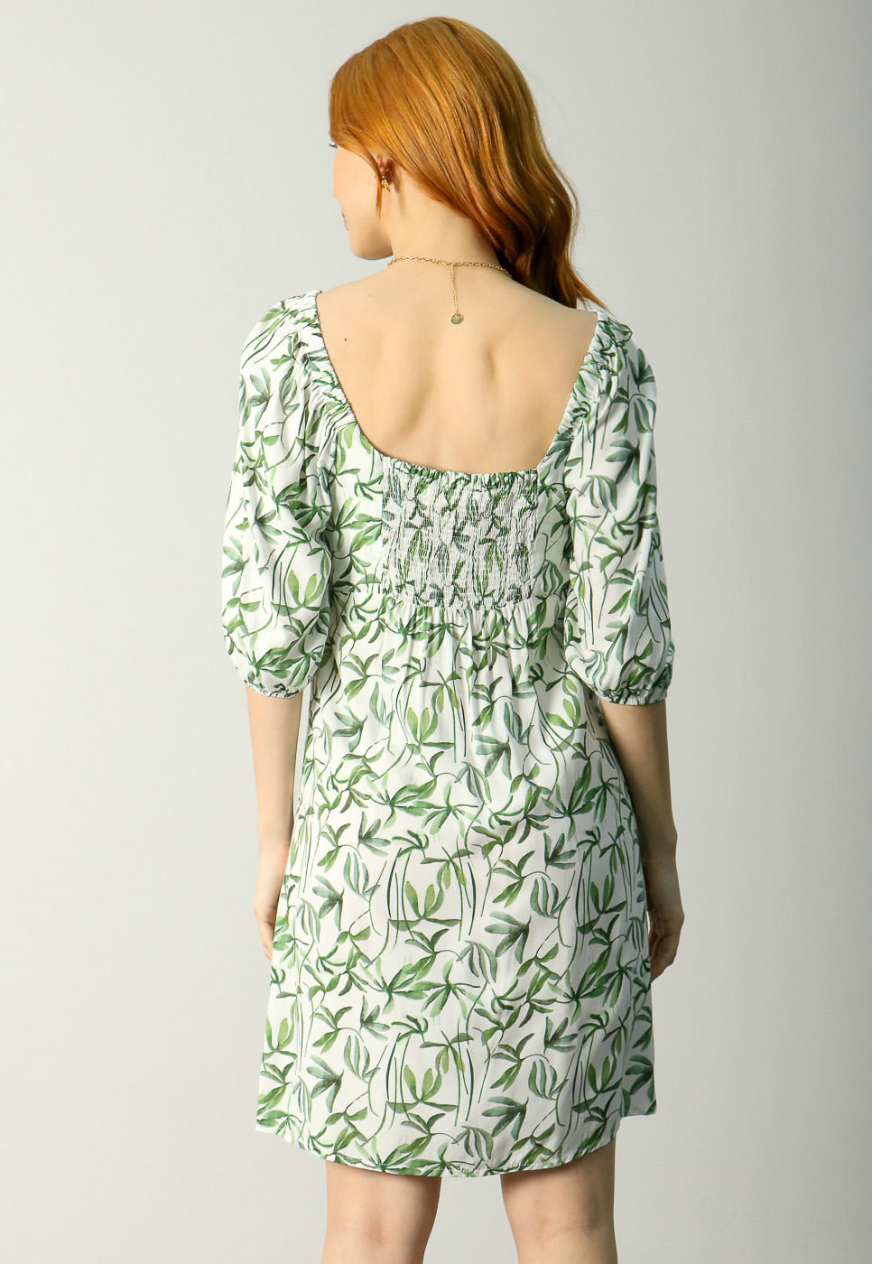 232030685A-VESTIDO-CURTO-MANGA-BUFANTE-EM-VISCOSE-FOLHAGEM-BEGE_999