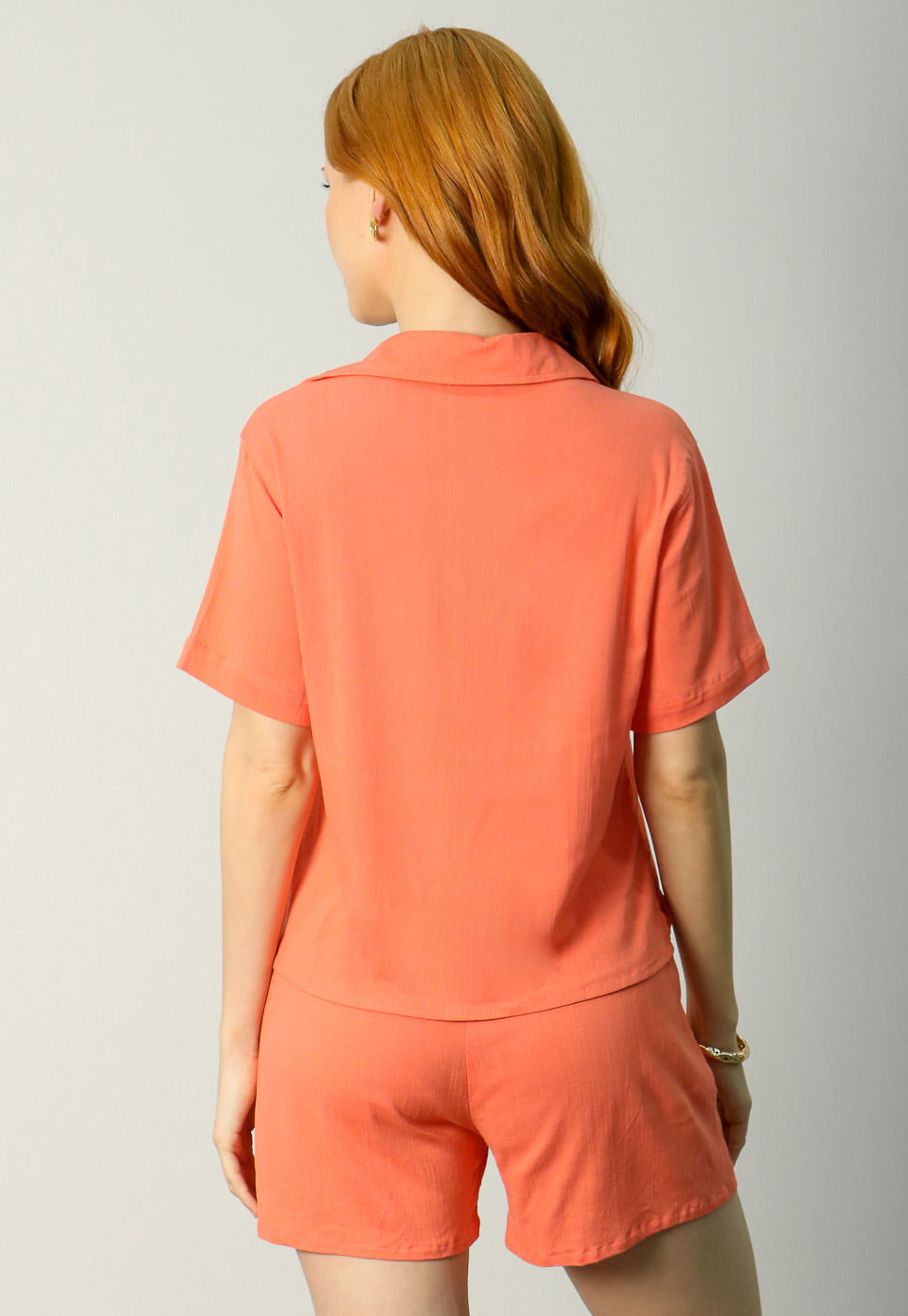 232011125A_CAMISA-MANGA-CURTA-EM-VISCOSE-LARANJA-CITRINO_3