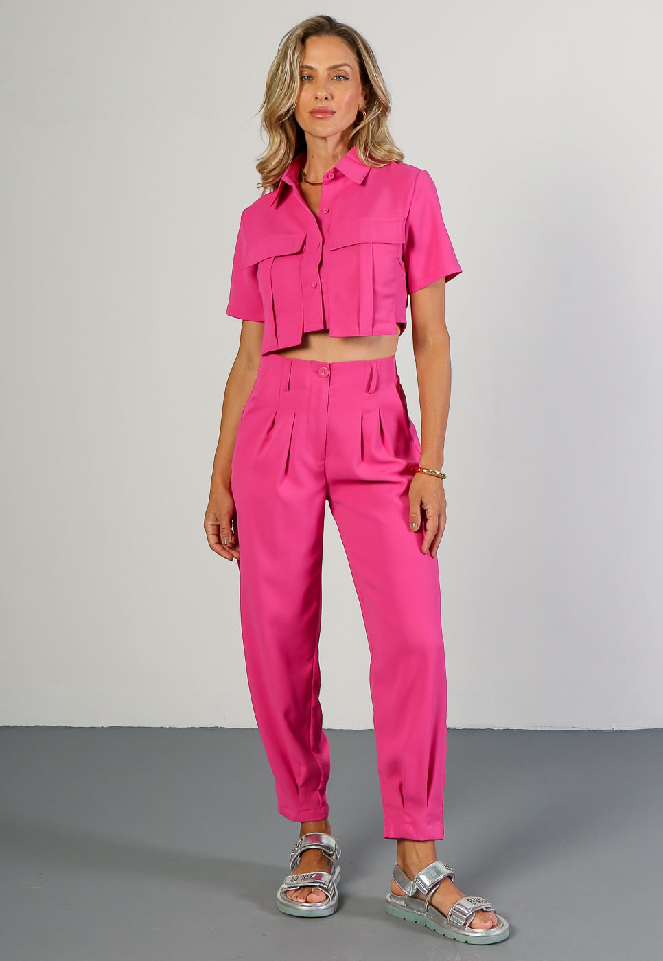 241070325B_Calca-Slouchy-em-Alfaiataria-Rosa_1