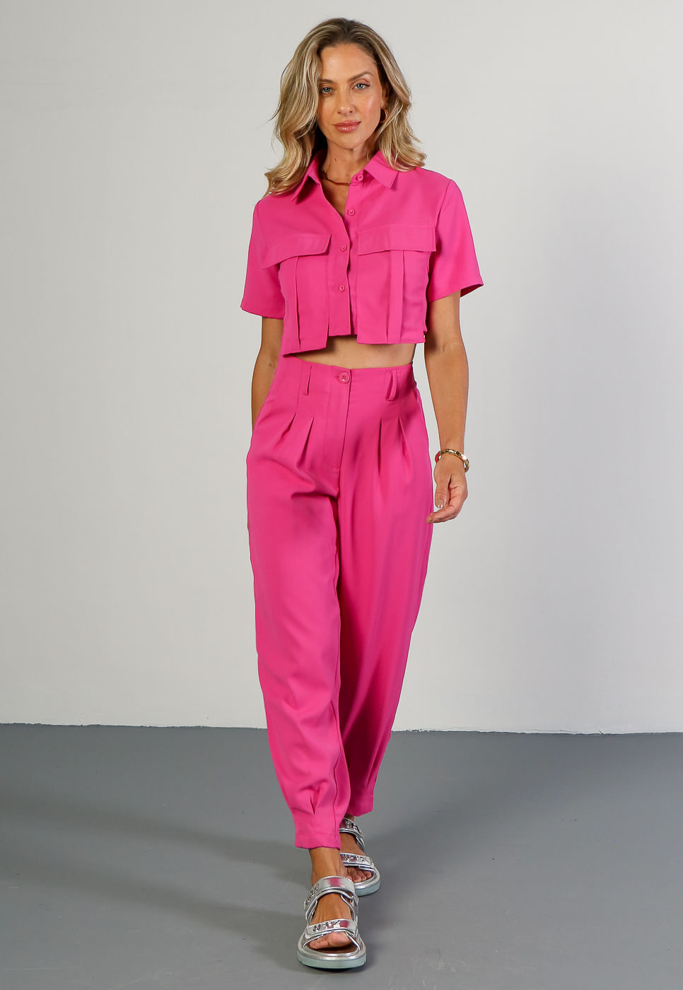 241070325B_Calca-Slouchy-em-Alfaiataria-Rosa_2