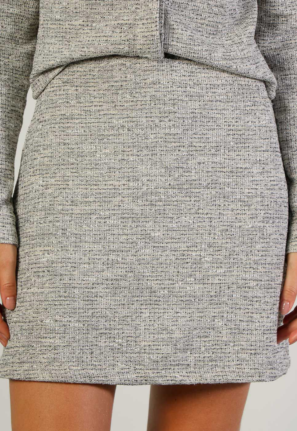 241060132A_SHORT-SAIA-CURTO-EM-TWEED-CINZA_2