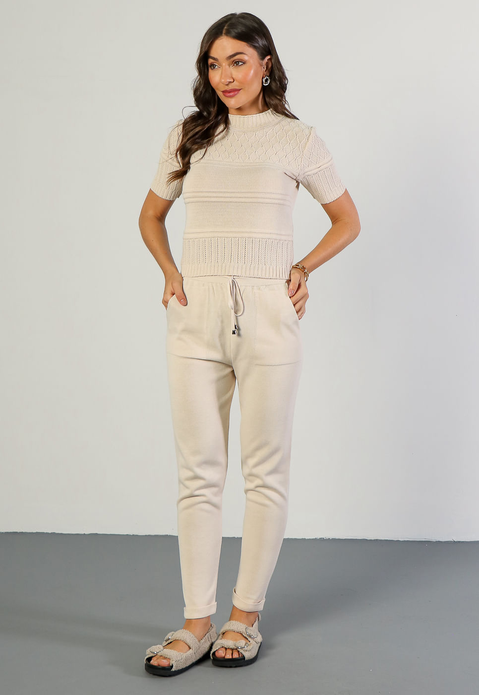 241070335A_CALCA-COM-AMARRACAO-EM-TRICOT-BEGE_2