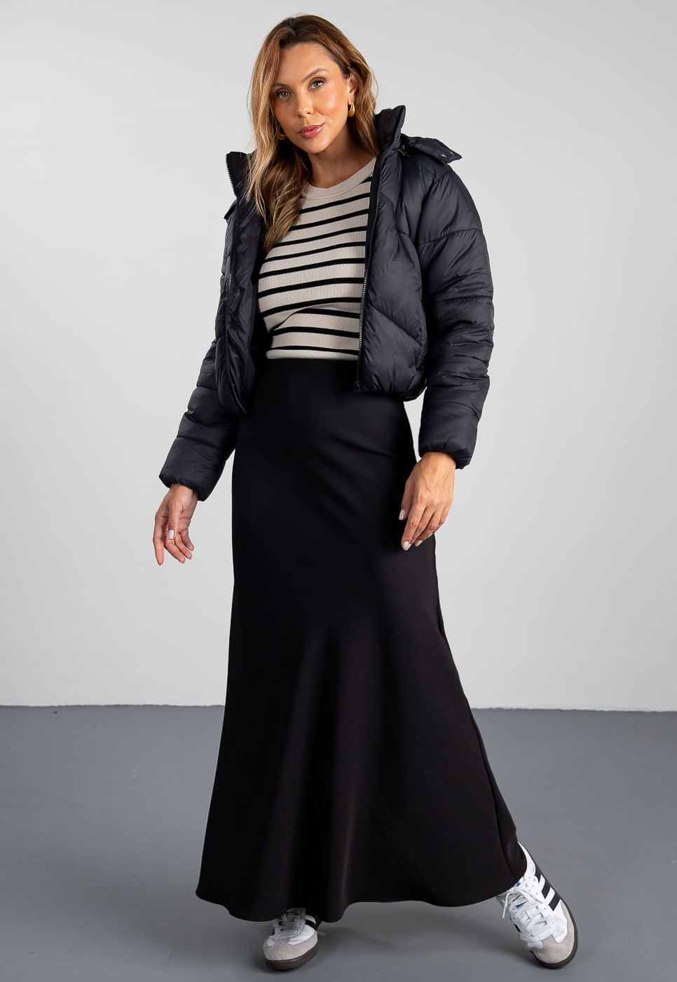 241080221A_JAQUETA-PUFFER-CROPPED-PRETA_999