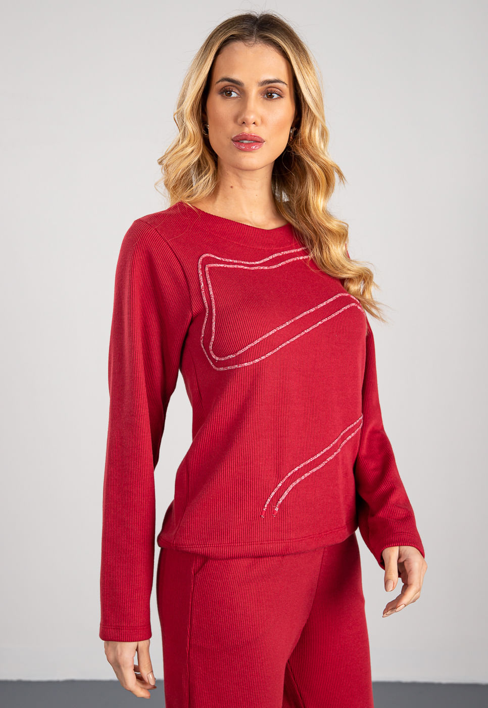 241011226A_BLUSA-COM-BORDADO-EM-TRICOT-CHAMPY-VERMELHO_2