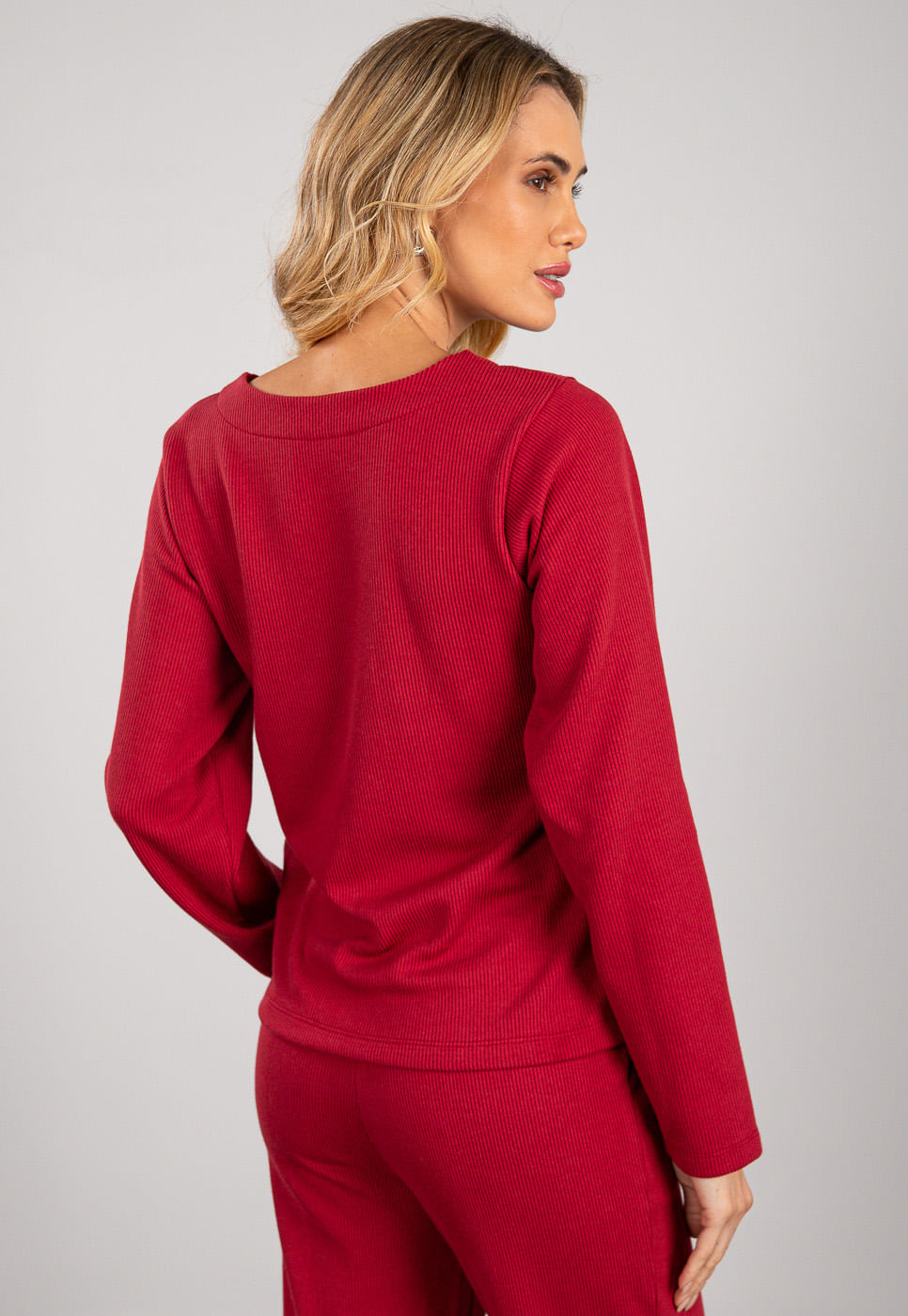 241011226A_BLUSA-COM-BORDADO-EM-TRICOT-CHAMPY-VERMELHO_6