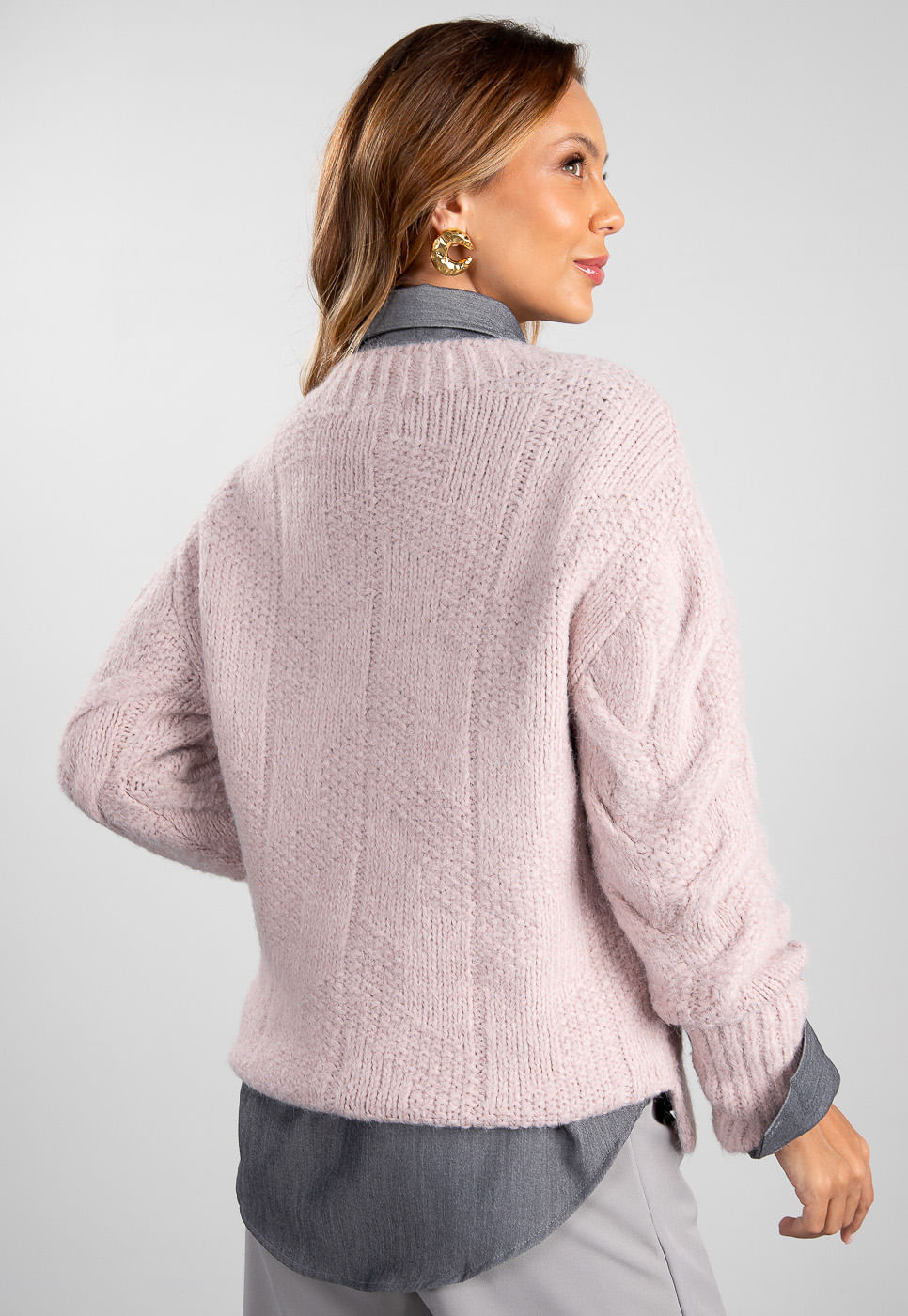 241011225B_BLUSAO-EM-TRICOT-COM-PELINHOS-ROSA_9