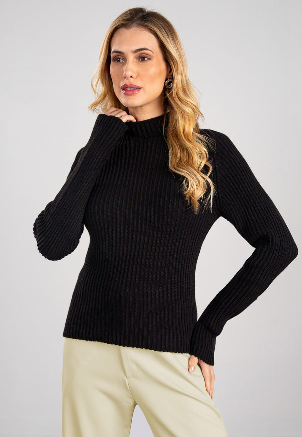 241011213C_BLUSAO-GOLA-ALTA-EM-TRICOT-PRETO_3