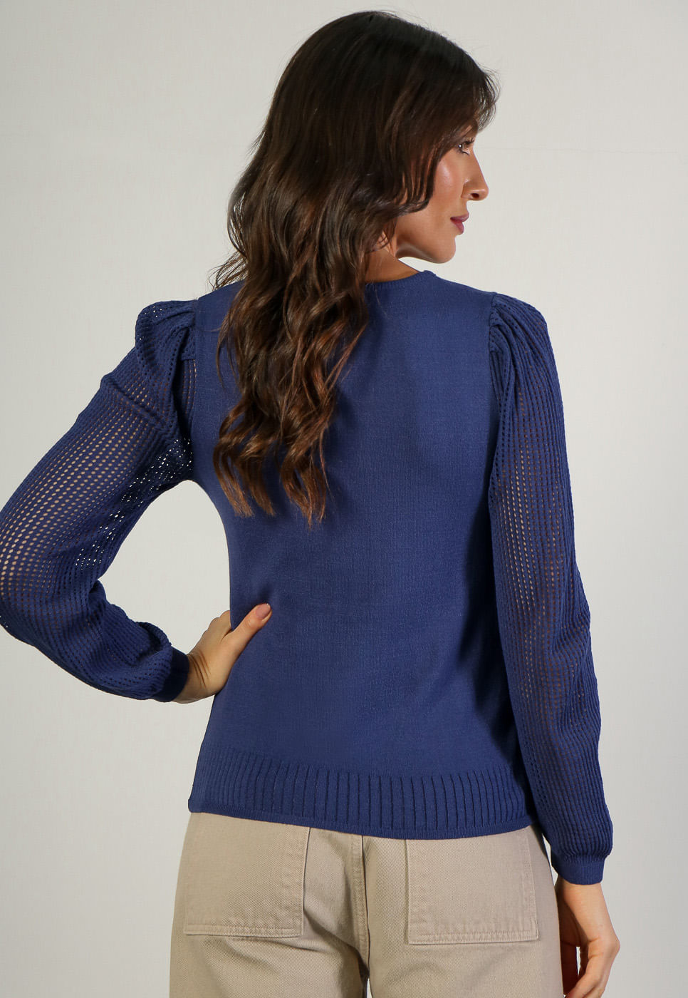 241011176C_BLUSA-MANGA-LONGA-EM-TRICOT-VAZADO-MARINHO_5