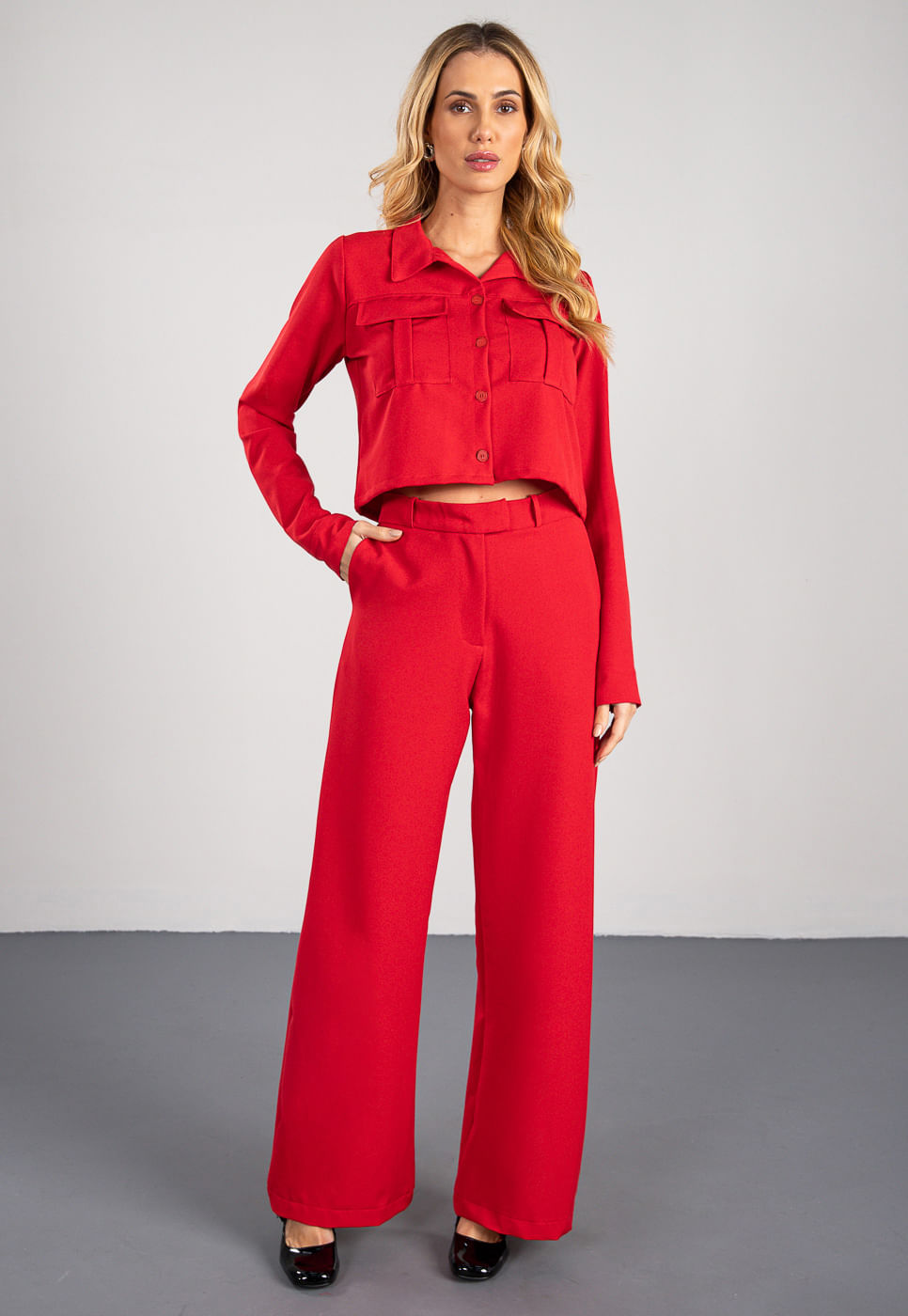 241011233A_CAMISA-CROPPED-EM-ALFAIATARIA-VERMELHO_999