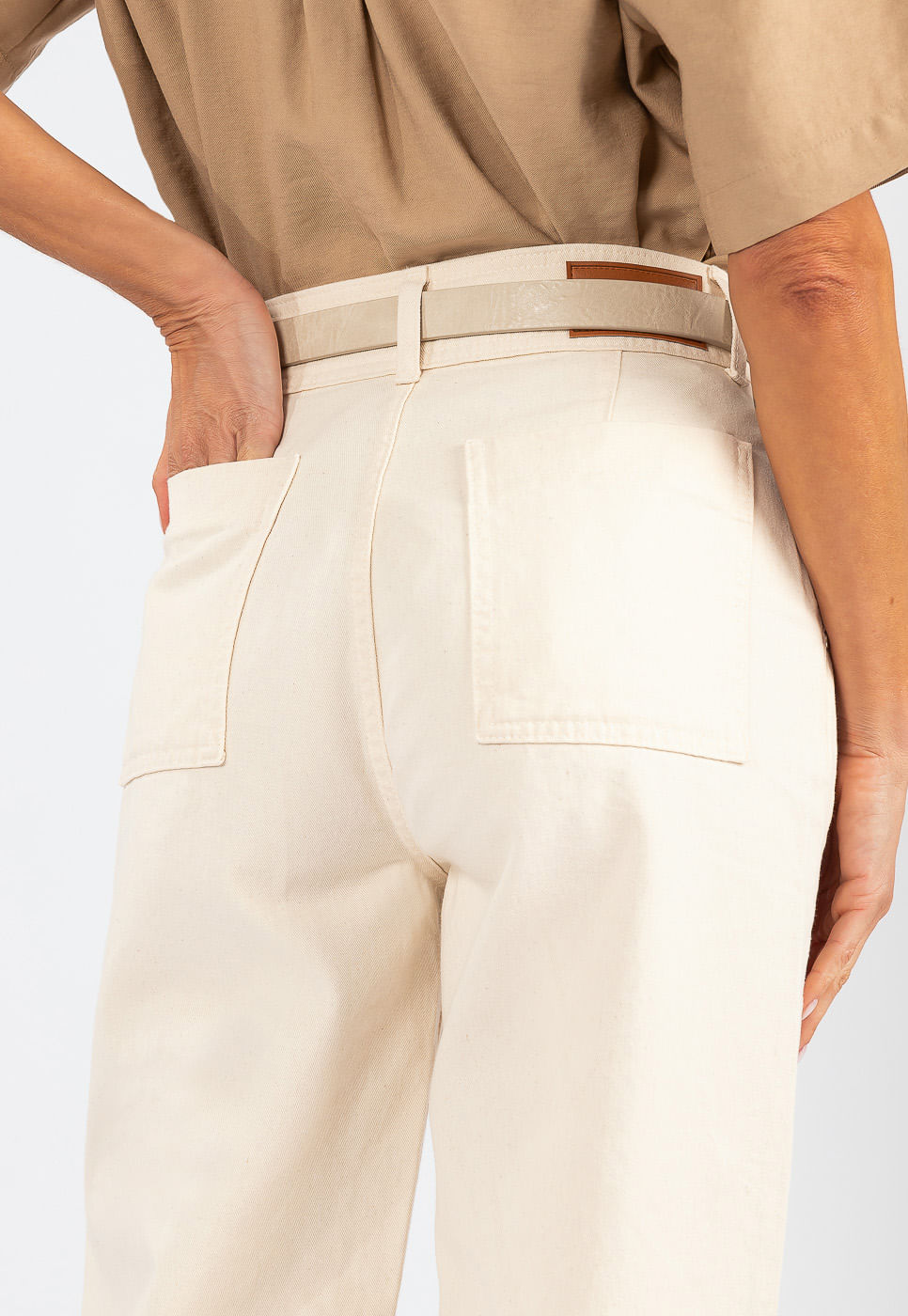 242070357A_CALCA-WIDE-LEG-CINTURA-ALTA-EM-SARJA-OFF-WHITE_5