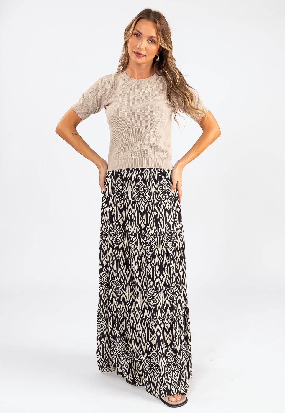 242011264A_BLUSA-MANGA-CURTA-EM-TRICOT-TEXTURIZADO-BEGE-CLARO_8