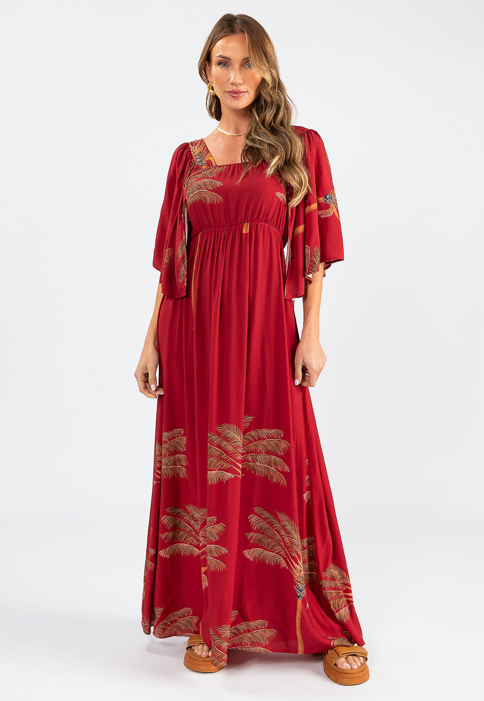 242030723A_VESTIDO-LONGO-MANGA-AMPLA-EM-VISCOSE-COM-ESTAMPA-COQUEIRO-MAXI-VERMELHO_6