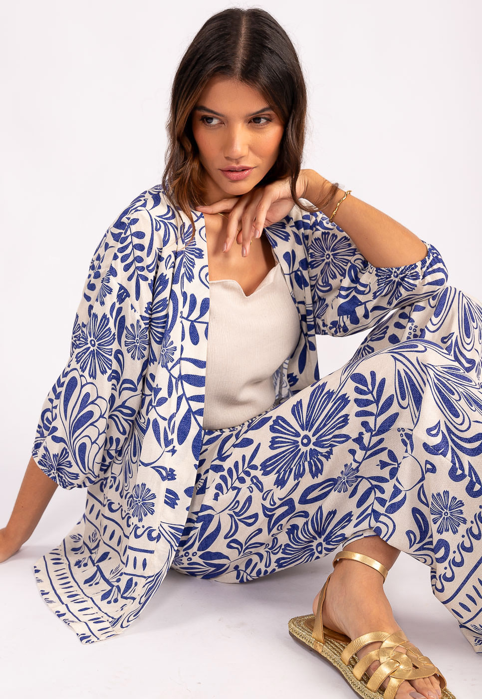 242080222B_KIMONO-ALONGADO-EM-VISCOSE-ORNAMENTAL-AZUL_1