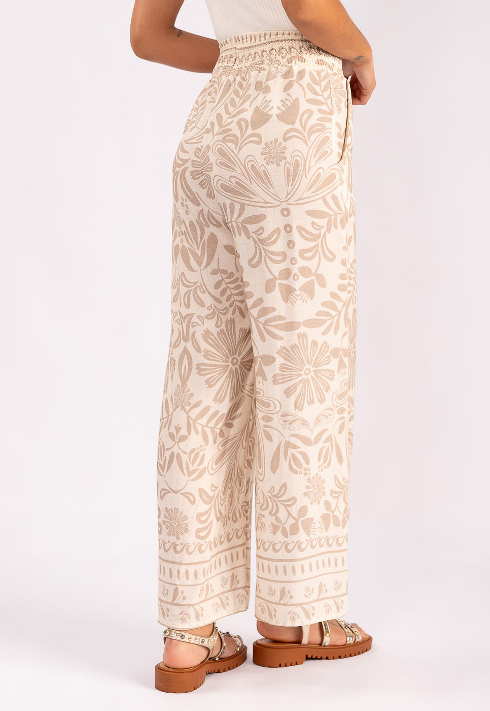 242070367A_CALCA-PANTALONA-COS-COM-LASTEX-EM-VISCOSE-ORNAMENTAL-BEGE_4