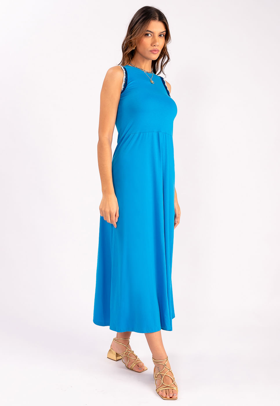 242030722A_VESTIDO-MIDI-COM-DETALHE-DE-CROCHE-EM-MALHA-AZUL-ACQUA_6