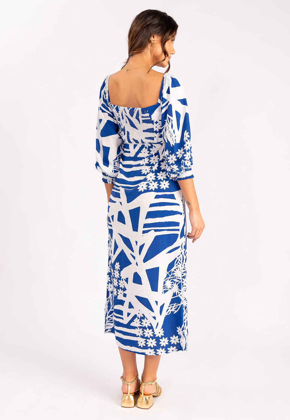 242030742A_VESTIDO-MIDI-DECOTE-FRANZIDO-EM-VISCOSE-ABSTRATO-MARINHO_999