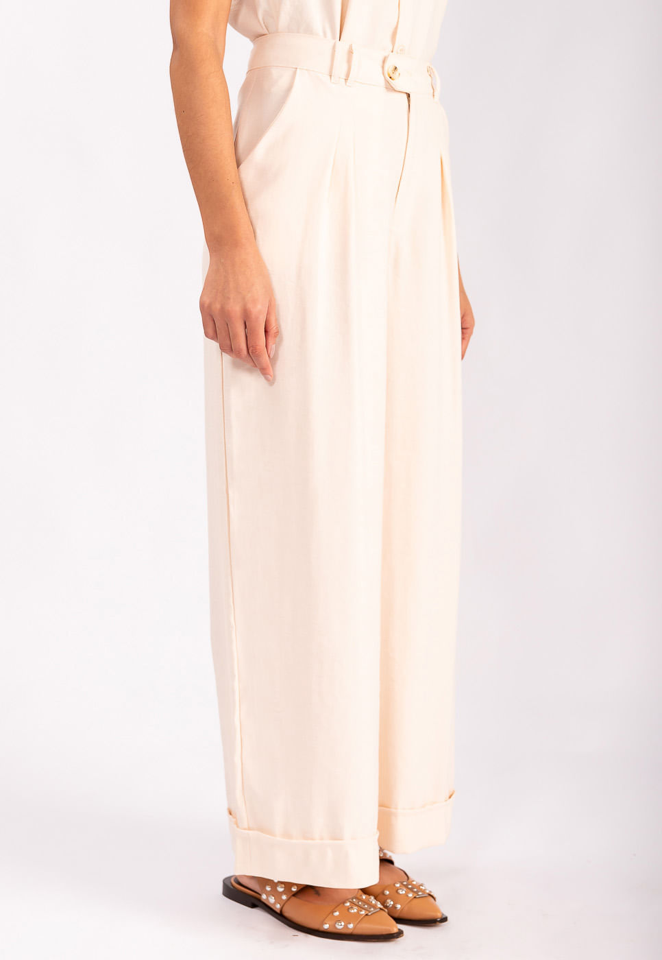 242070369A_CALCA-PANTALONA-ALFAIATARIA-EM-VISCOSE-CREME_999