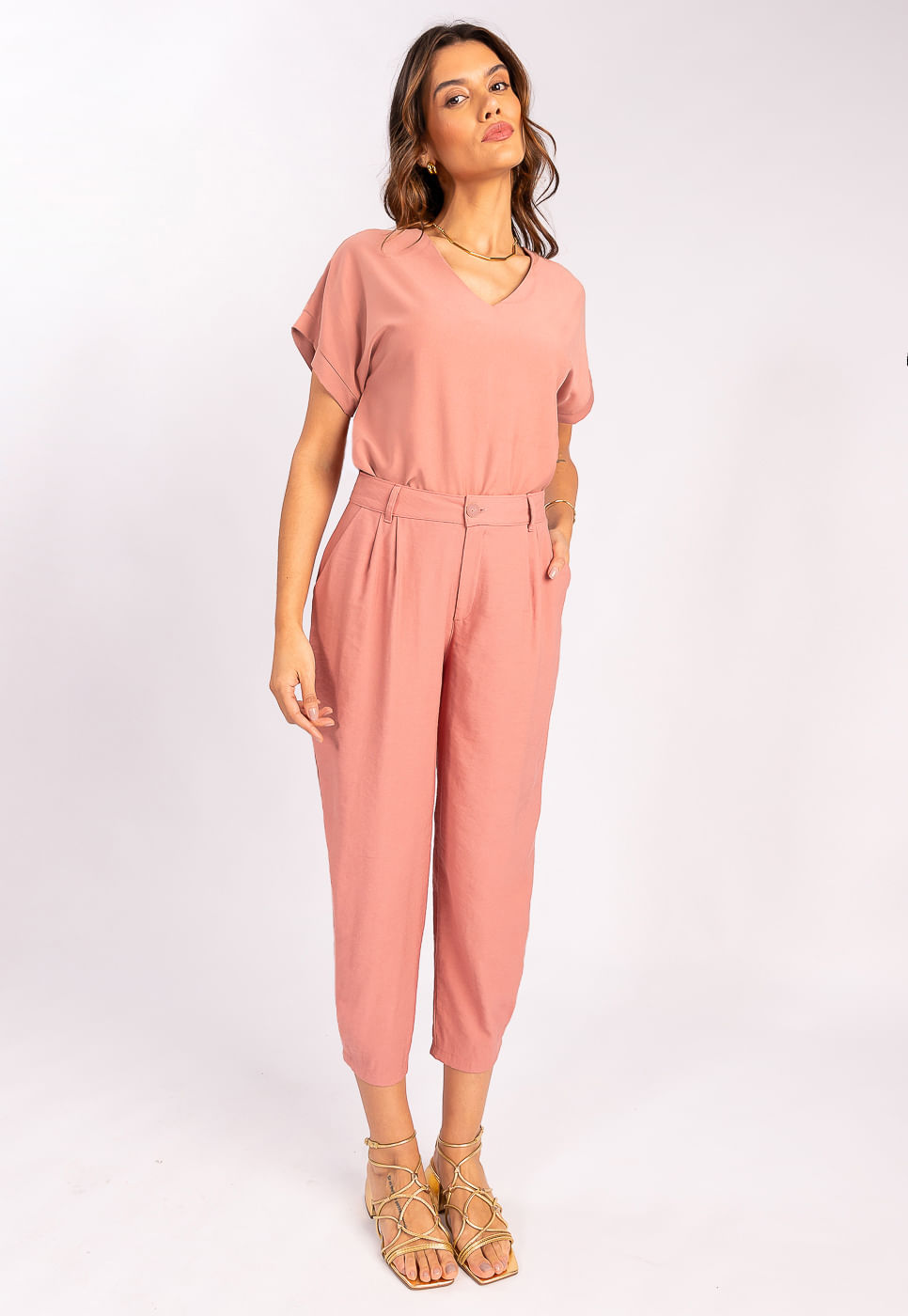 242011295A_BLUSA-DECOTE-V-ALFAIATARIA-EM-VISCOSE-ROSE_999