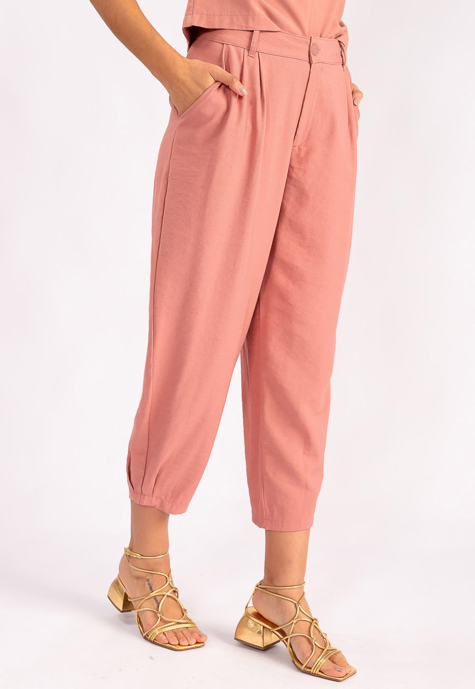 242070370A_CALCA-SLOUCHY-ALFAIATARIA-EM-VISCOSE-ROSE_999