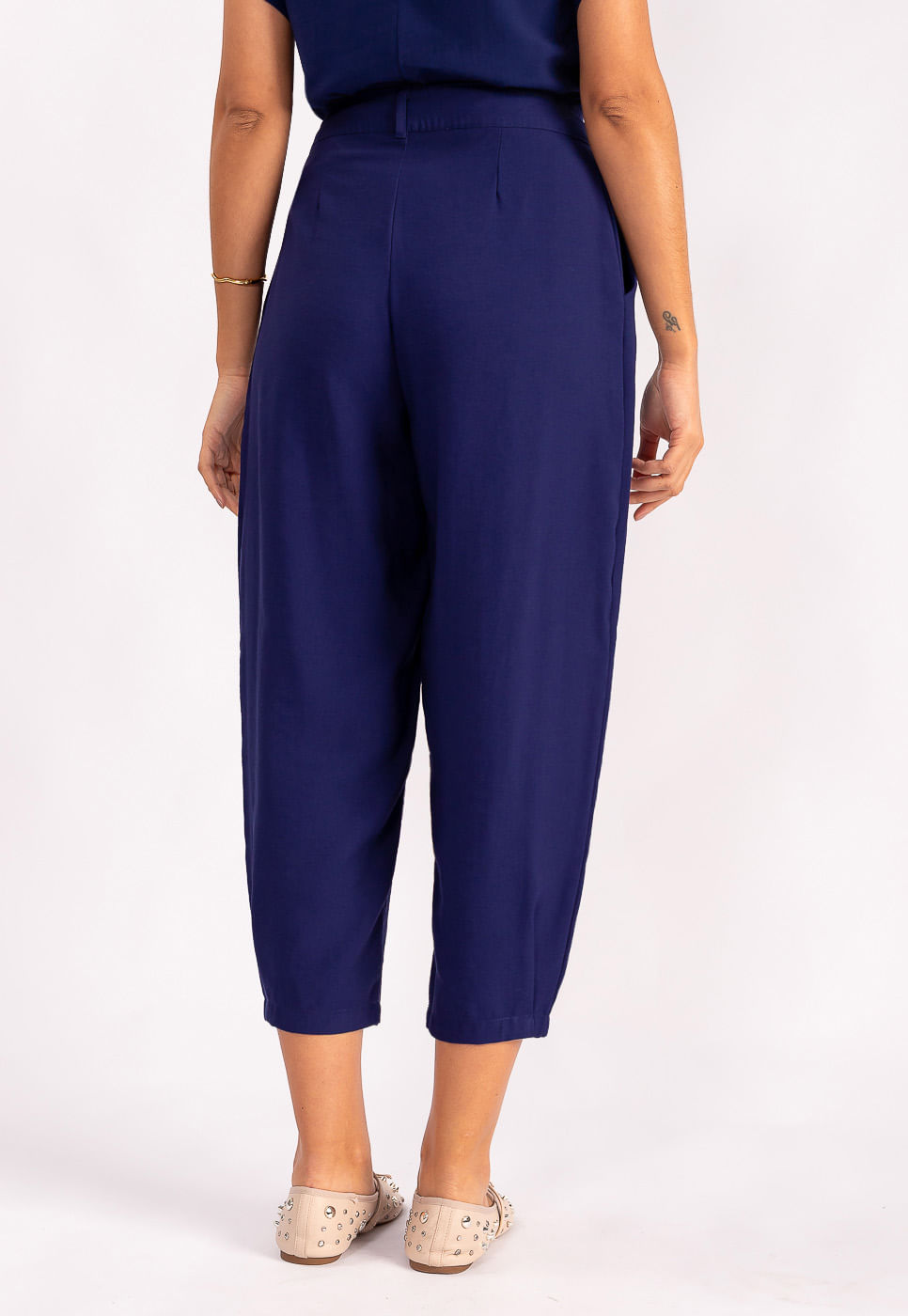 242070370B_CALCA-SLOUCHY-ALFAIATARIA-EM-VISCOSE-AZUL-MARINHO_5