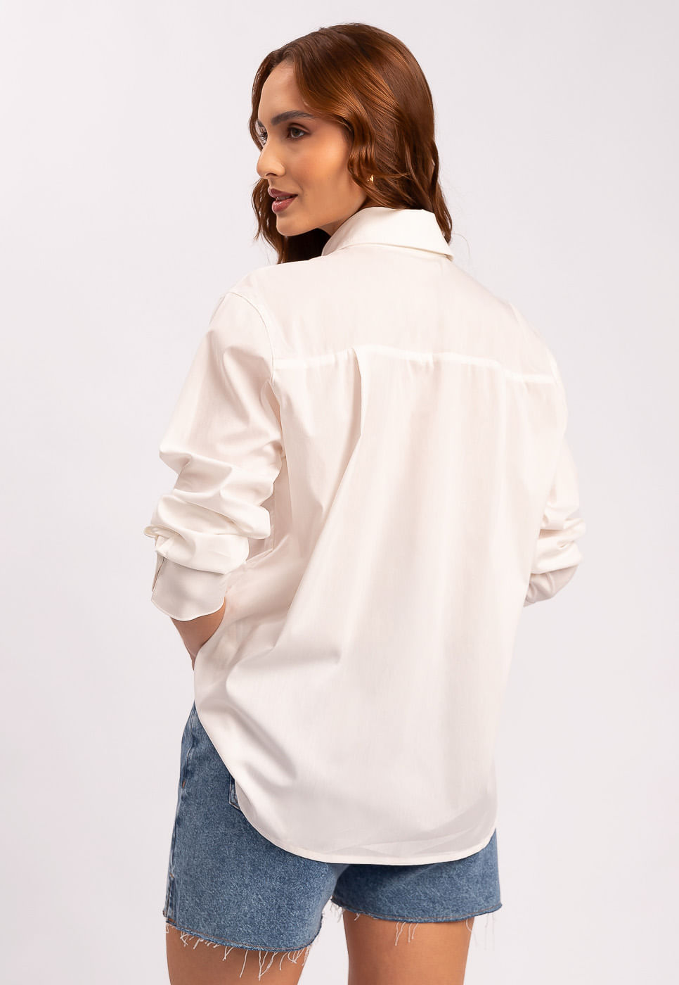 242011277A_CAMISA-OVERSIZED-COM-BOLSO-EM-TRICOLINE-OFF-WHITE_5