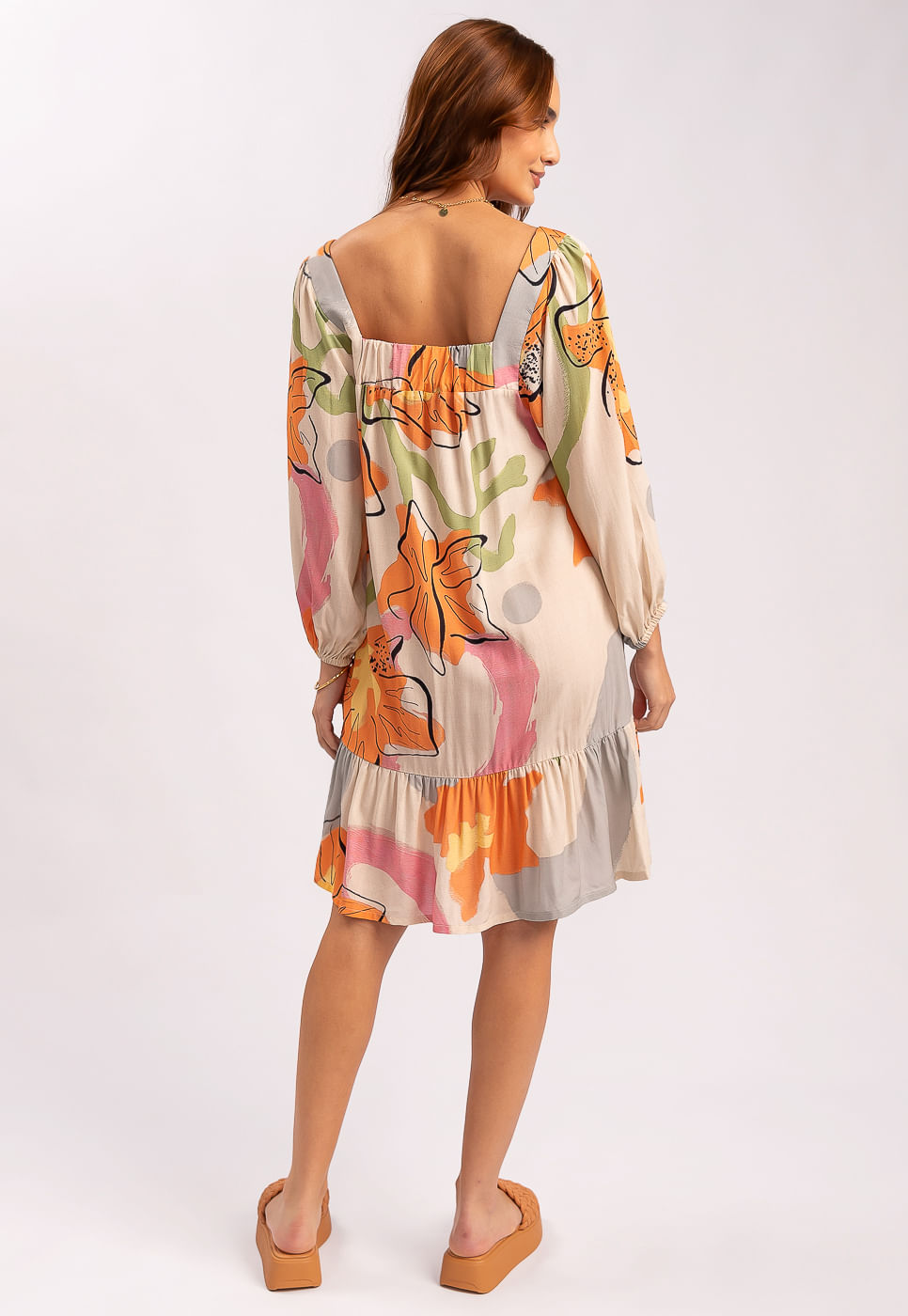 242030749A_VESTIDO-CURTO-MANGA-LONGA-EM-VISCOSE-FLORAL-ABSTRATO_999