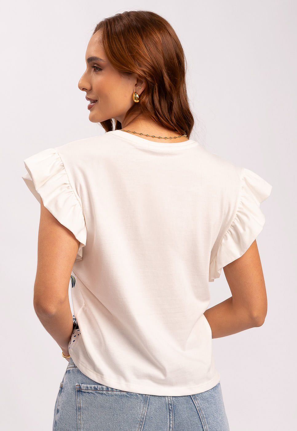 242011276A_BLUSA-MANGA-DE-BABADO-EM-ALGODAO-ESTAMPA-COQUEIRO-OFF-WHITE_4