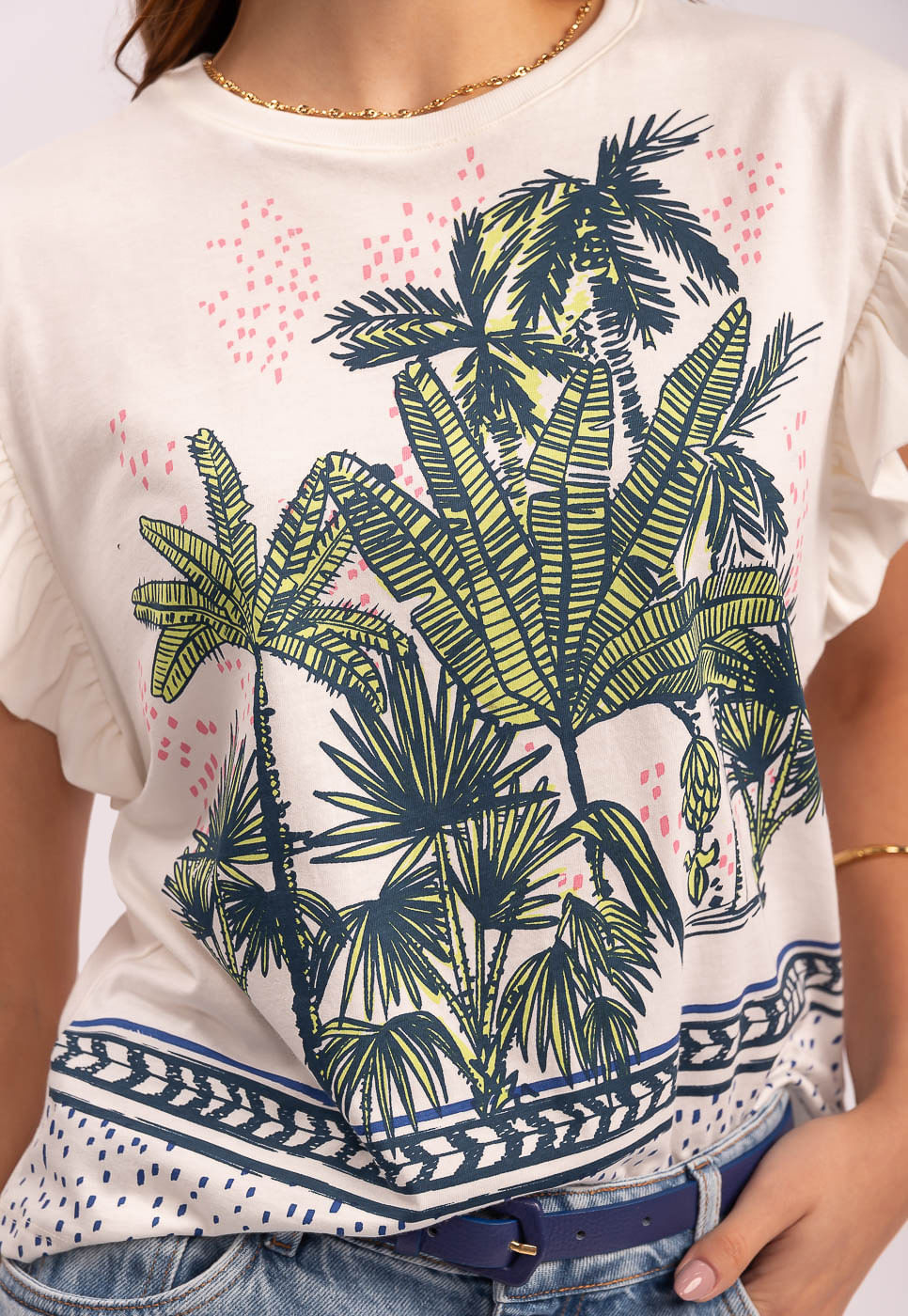 242011276A_BLUSA-MANGA-DE-BABADO-EM-ALGODAO-ESTAMPA-COQUEIRO-OFF-WHITE_5