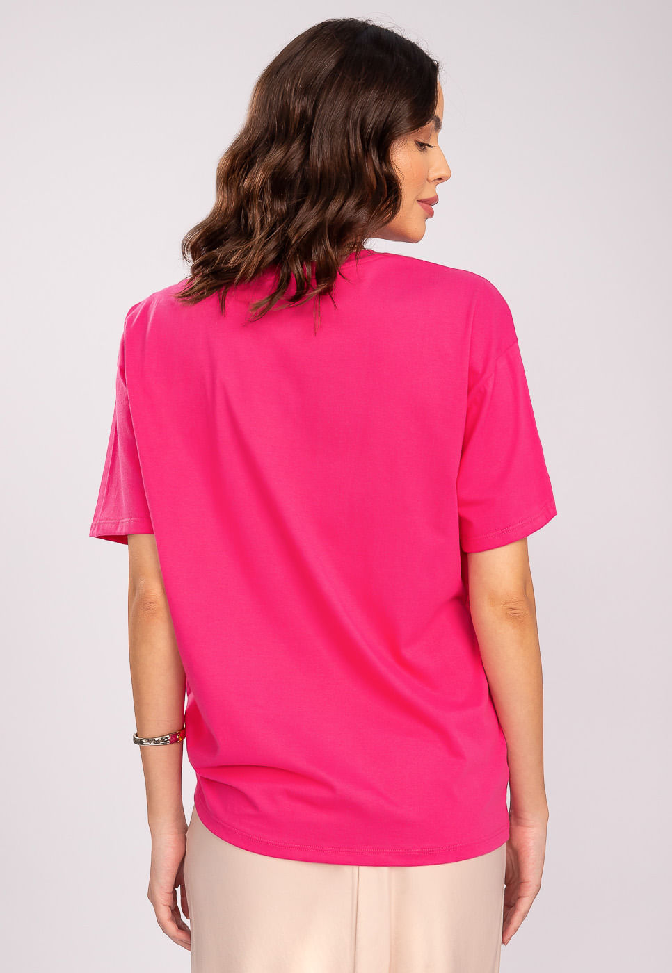242011281C_T-SHIRT-OVERSIZED-ESTAMPA-BEACH-CLUB-EM-ALGODAO-ROSA_6