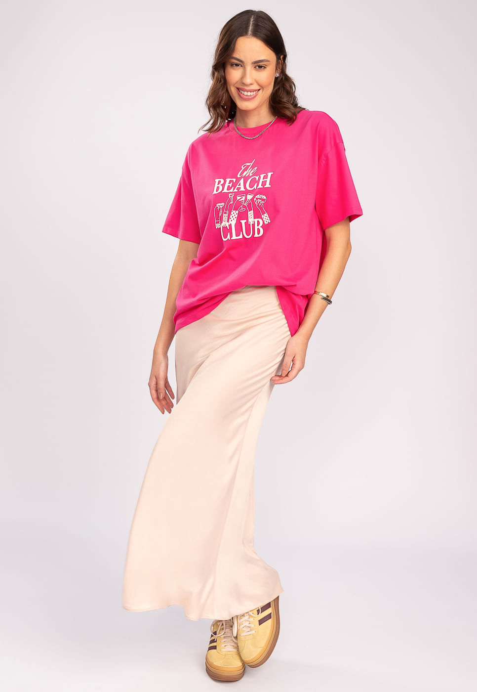 242011281C_T-SHIRT-OVERSIZED-ESTAMPA-BEACH-CLUB-EM-ALGODAO-ROSA_999