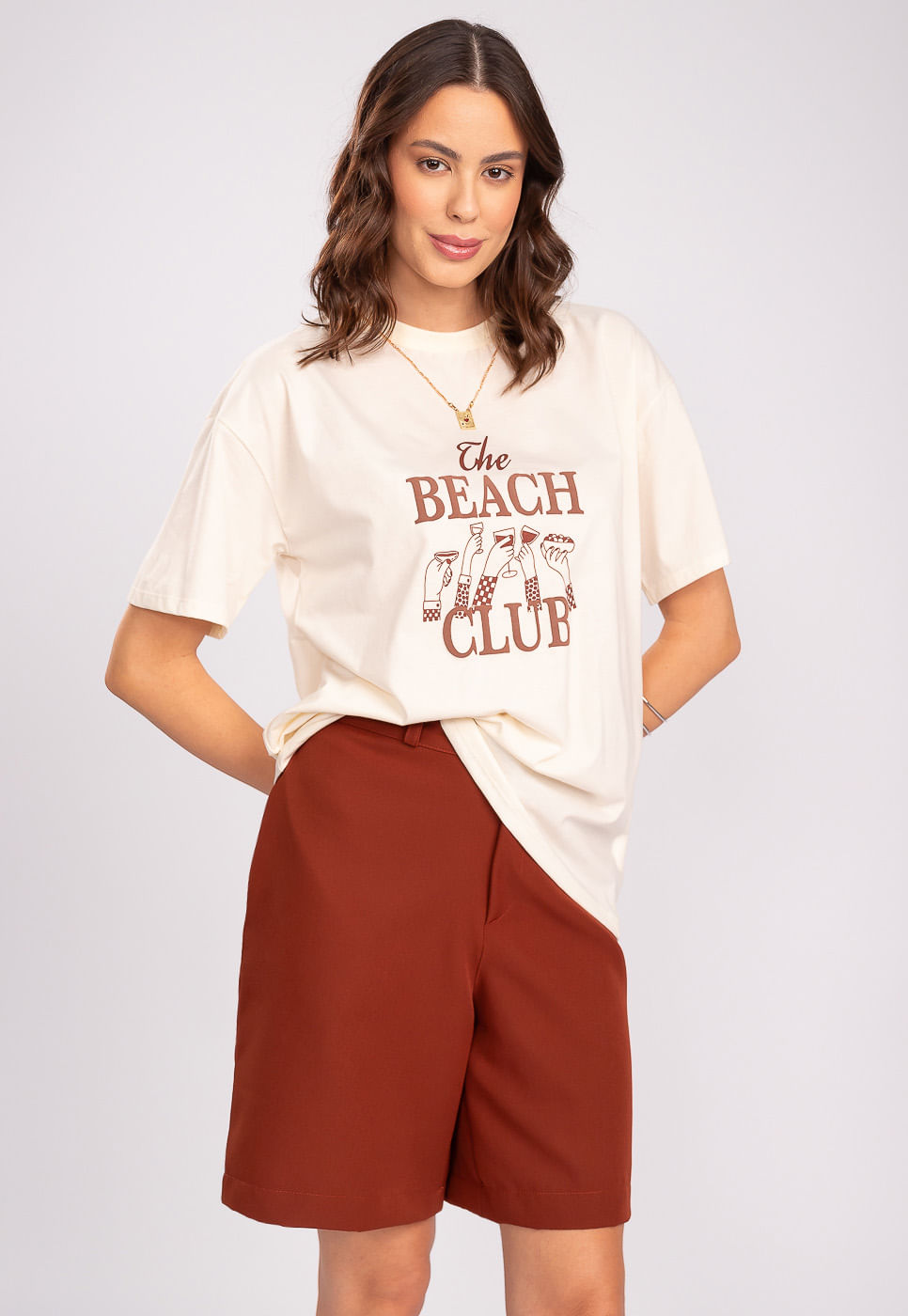 242011281E_T-SHIRT-OVERSIZED-ESTAMPA-BEACH-CLUB-EM-ALGODAO-OFF-WHITE_9