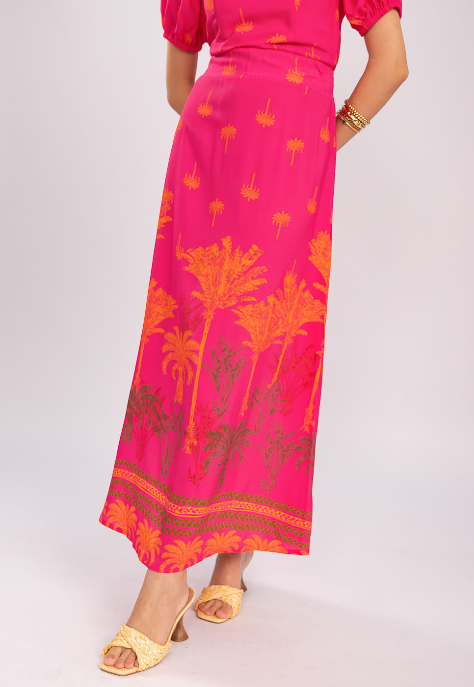 242020230A_SAIA-LONGA-EM-VISCOSE-COQUEIRO-PINK_3