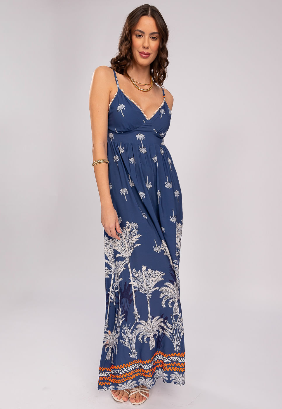 242030762A_VESTIDO-LONGO-COM-DECOTE-V-EM-VISCOSE-COQUEIROS-AZUL_3