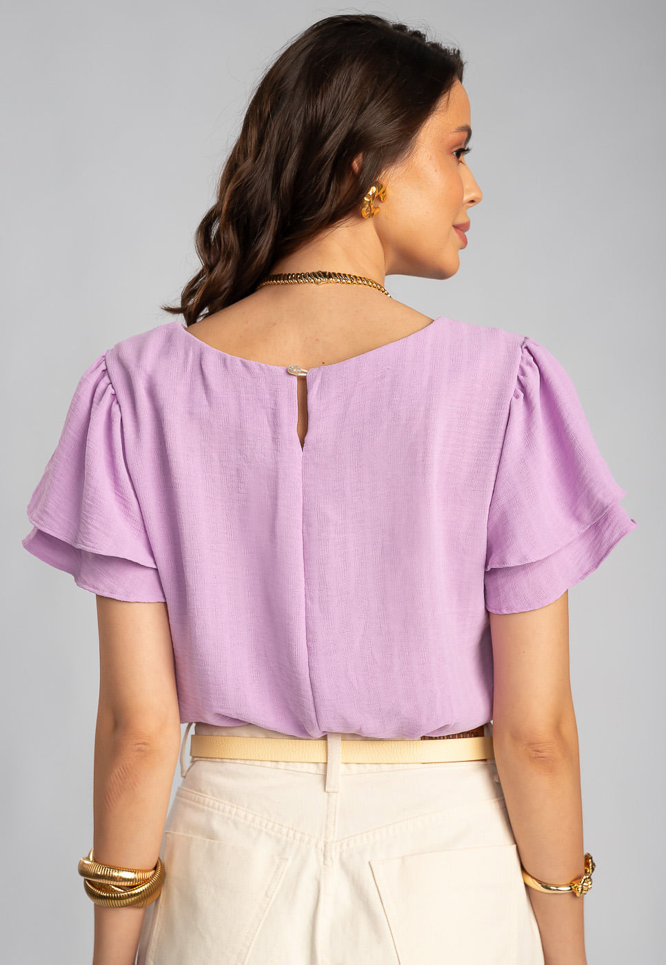 242011286B_BLUSA-COM-MANGA-DE-BABADOS-EM-TECIDO-TEXTURIZADO-LILAS_6