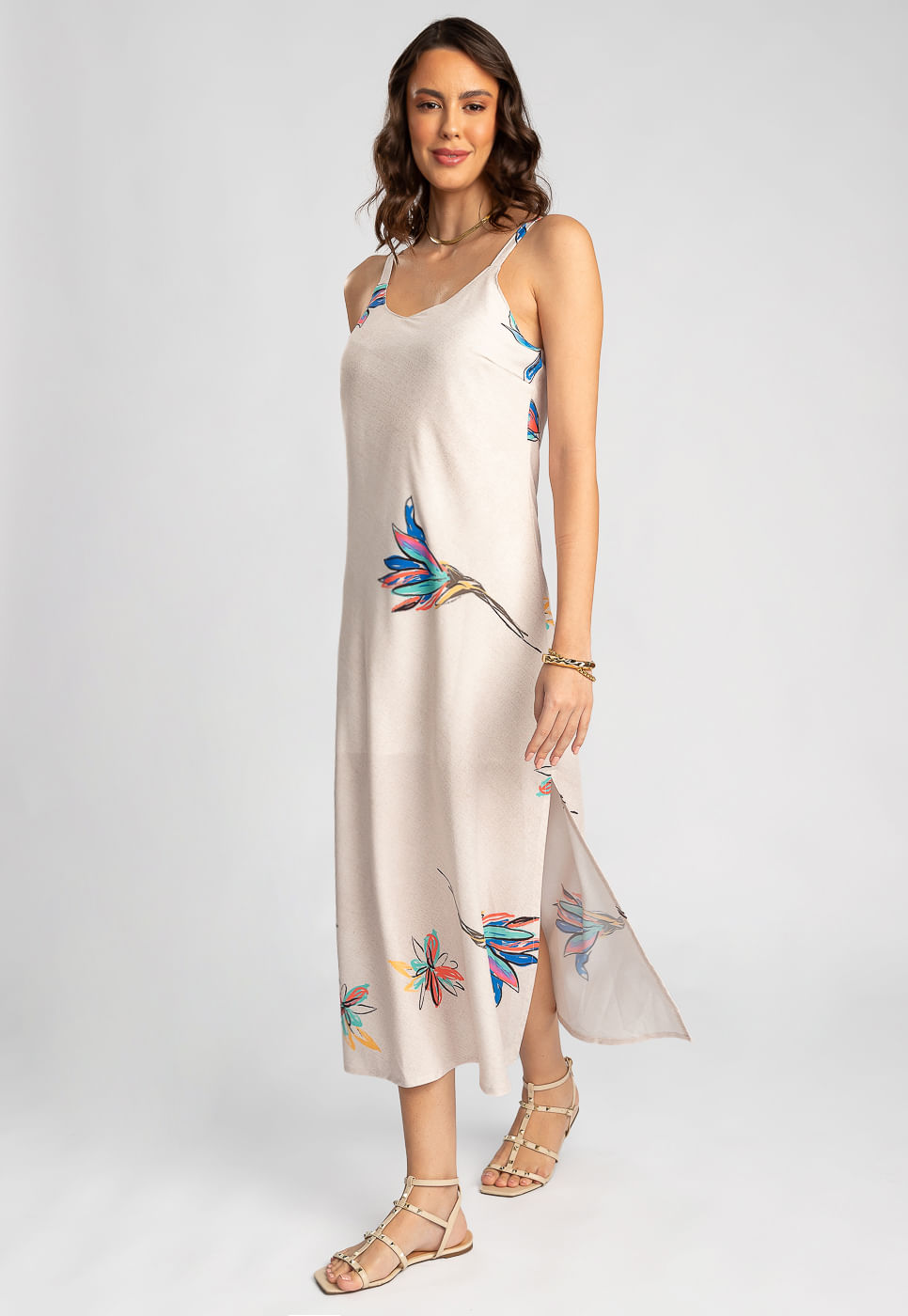 242030771A_VESTIDO-MIDI-COM-FENDA-EM-TECIDO-PLANO-FLORAL-COLORIDA_1