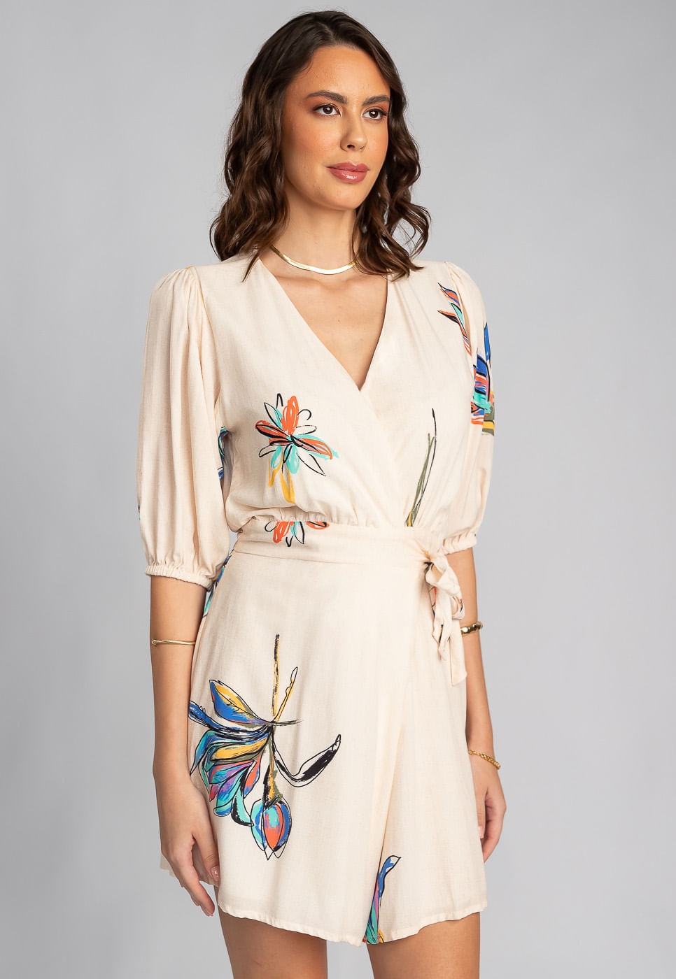 242180218A_MACACAO-CURTO-COM-TRANSPASSE-EM-VISCOSE-FLORAL-COLORIDO_2
