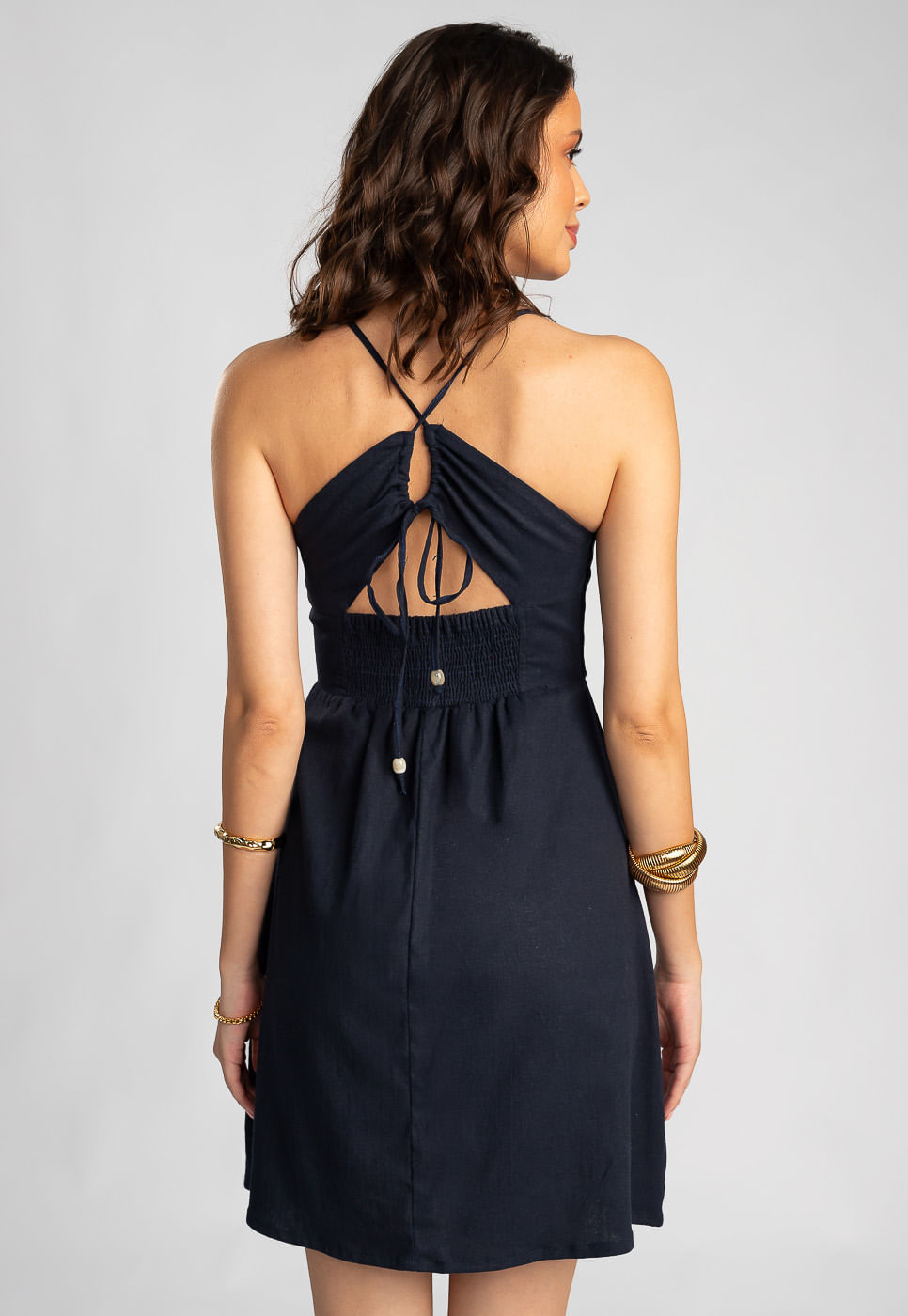 242030768D_VESTIDO-CURTO-COM-AMARRACAO-NAS-COSTAS-EM-VISCOLINHO-MARINHO_999