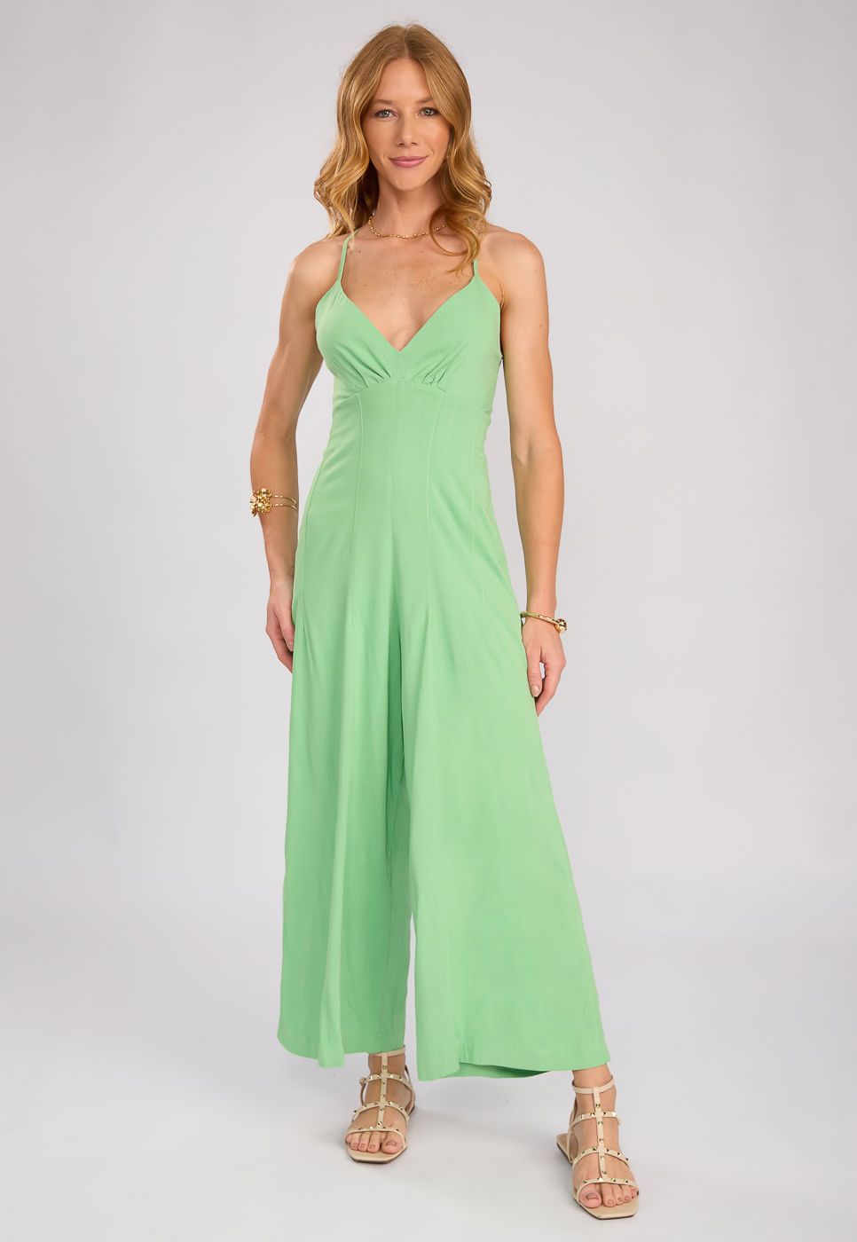 242180222B_MACACAO-PANTALONA-COM-DECOTE-NAS-COSTAS-EM-VISCOSE-VERDE-CLARO_3
