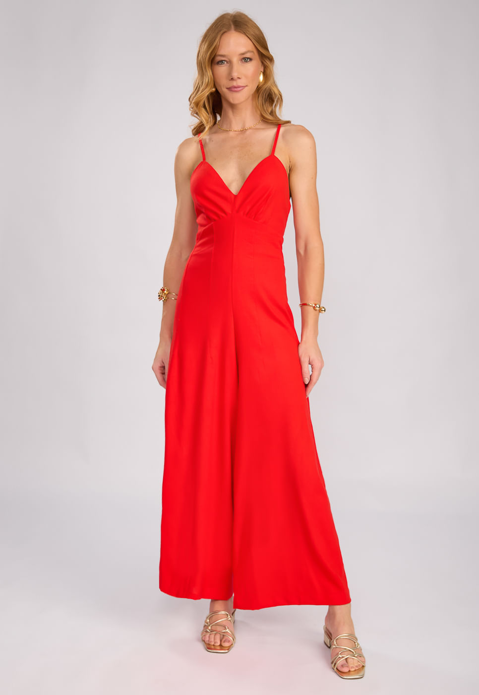 242180222C_MACACAO-PANTALONA-COM-DECOTE-NAS-COSTAS-EM-VISCOSE-VERMELHO_2