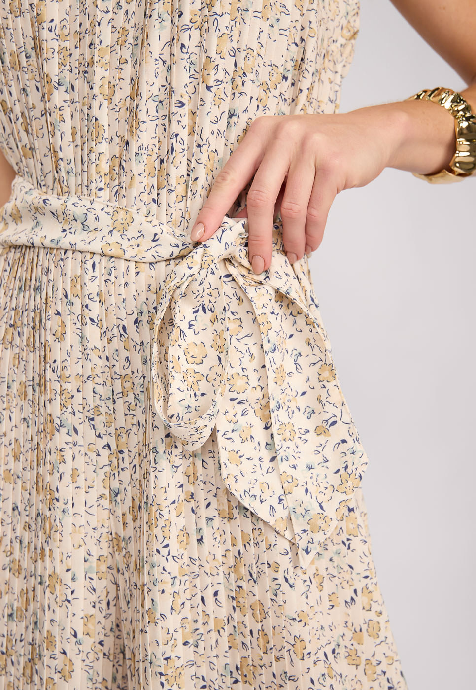 242180220A_MACACAO-LONGO-PLISSADO-FLORAL-MINI-BEGE_4