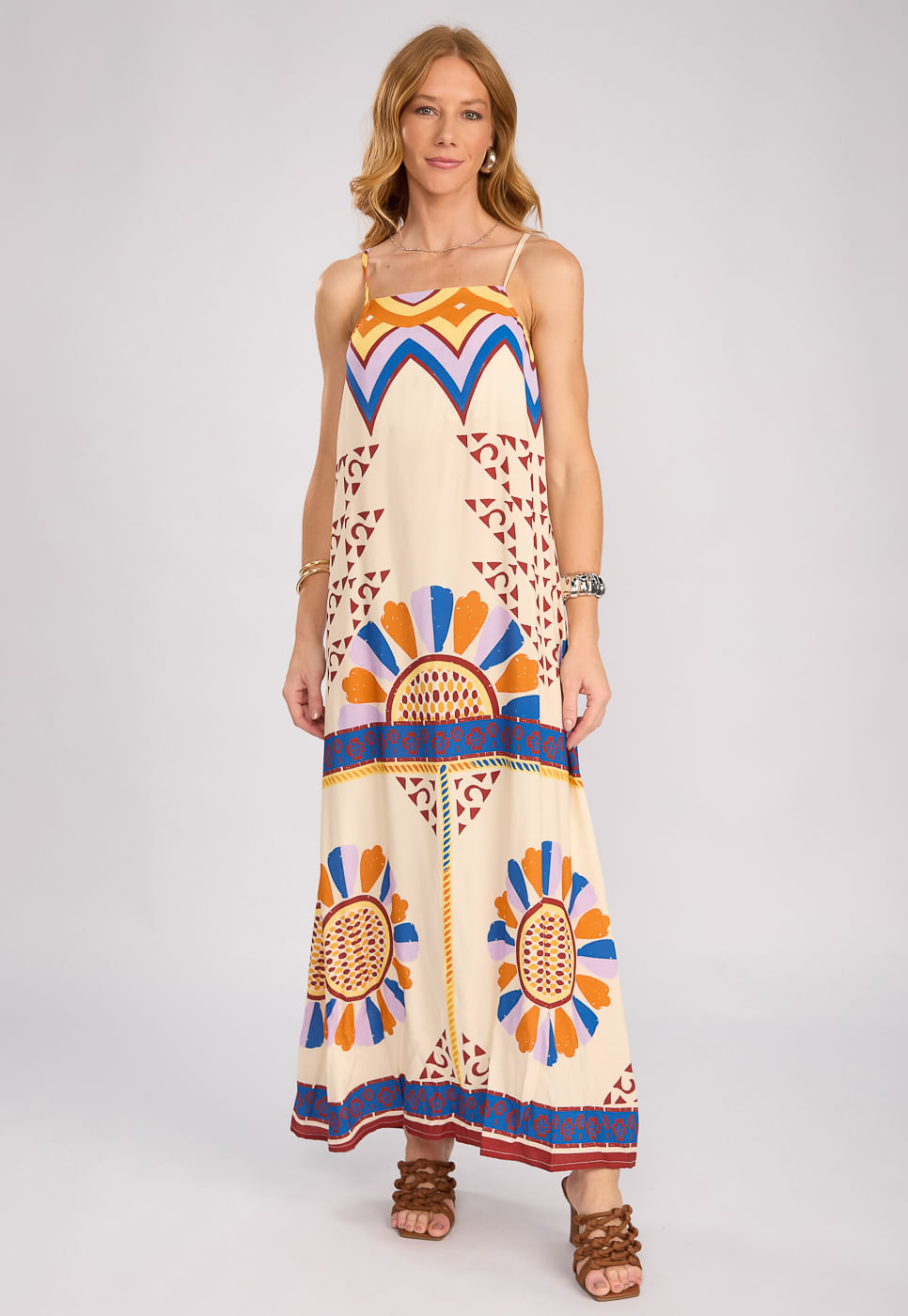 242030775A_VESTIDO-LONGO-ALCA-COM-AMARRACAO-EM-VISCOSE-ABSTRATO-BEGE-COM-BARRADO_3