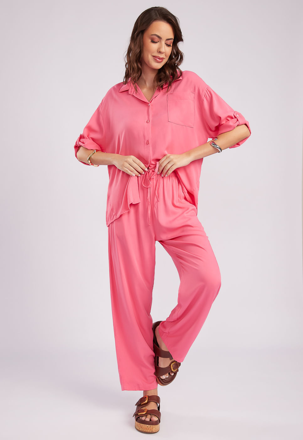 251011002A_CAMISA-MANGA-LONGA-ROSA-EM-VISCOSE_999