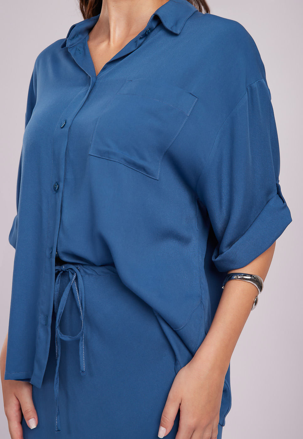 251011002B_CAMISA-MANGA-LONGA-AZUL-EM-VISCOSE_3
