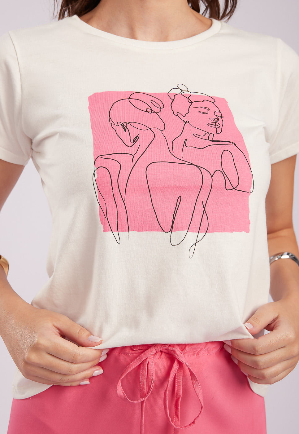 251011004A_BLUSA-MANGA-CURTA-ESTAMPADA-EM-ALGODAO_4