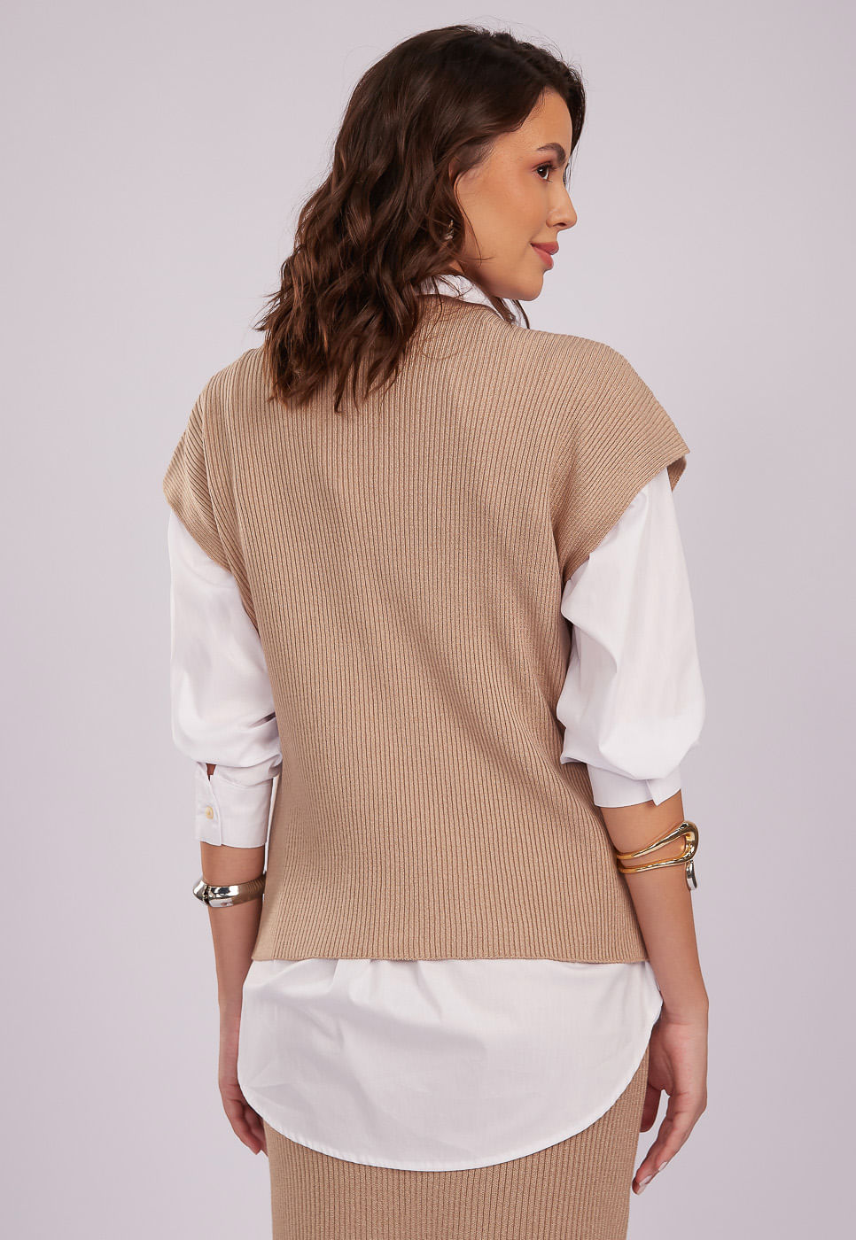 251011008A_COLETE-OVERSIZED-CANELADO-EM-TRICOT-BEGE_6