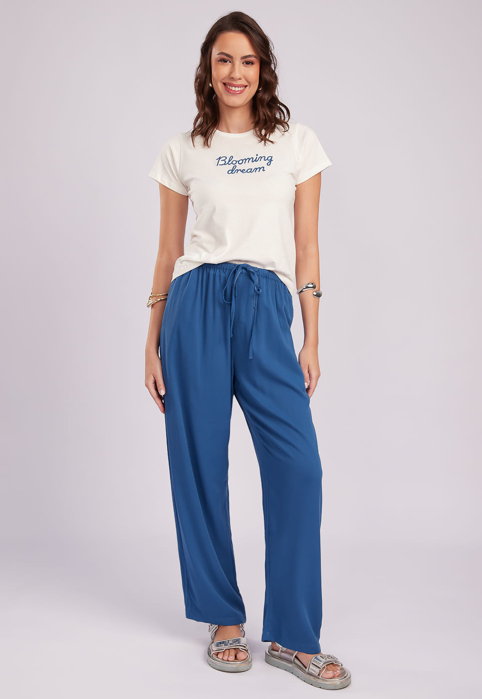 251070002B_CALCA-RETA-AZUL-EM-VISCOSE_1