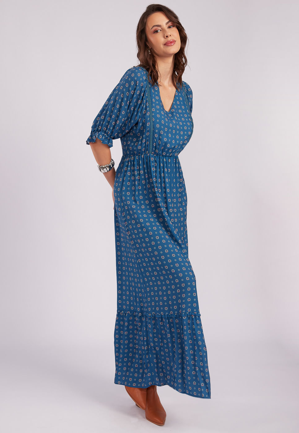251030002A_VESTIDO-LONGO-MANGA-CURTA-EM-VISCOSE-ESTAMPADA_1