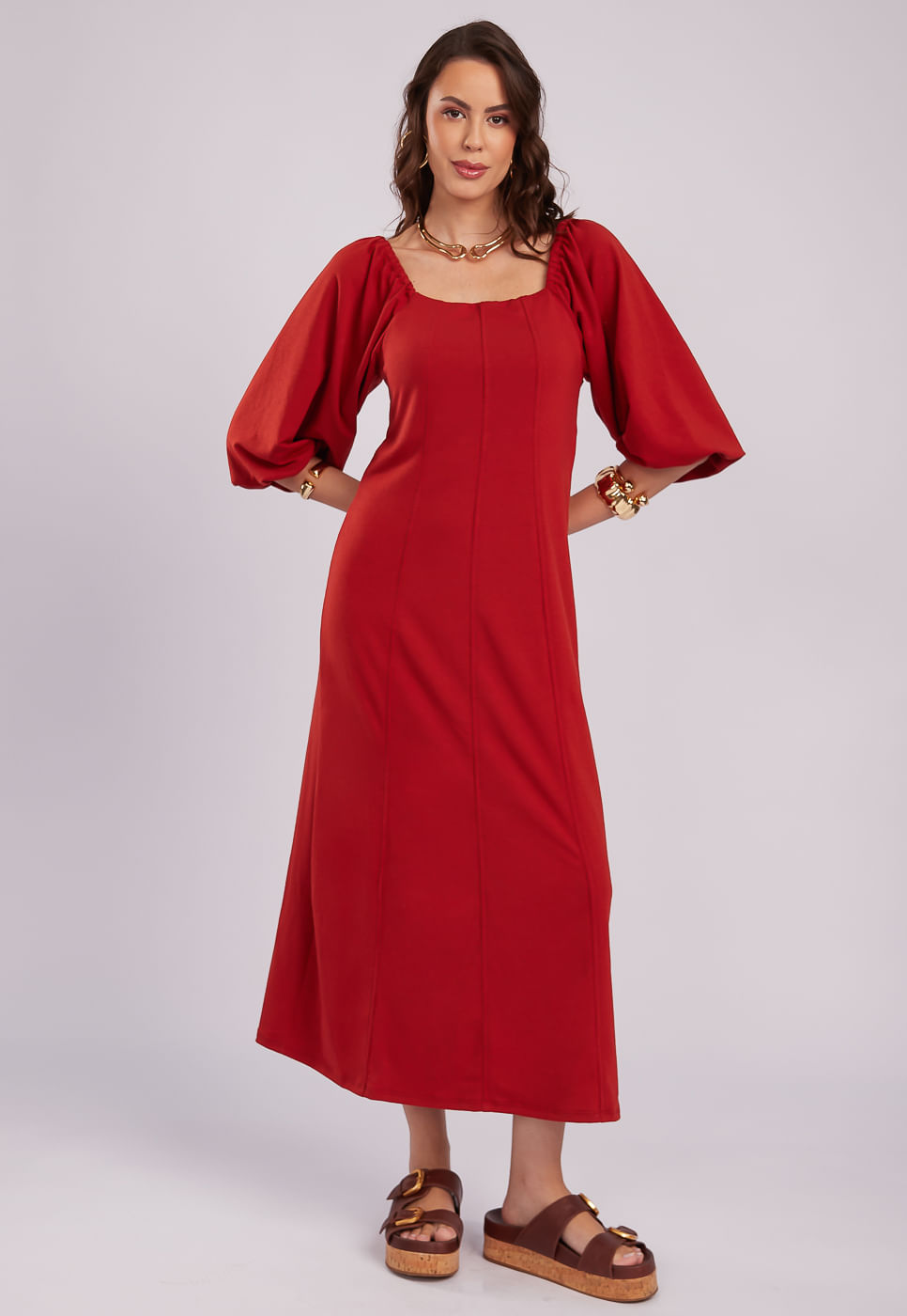 251030004A_VESTIDO-LONGO-ACINTURADO-EM-MOLETINHO-VERMELHO-ARGILA_3